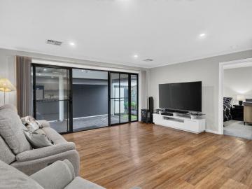Coastal Comfort & Best Life Living in the Heart of Victor Harbor