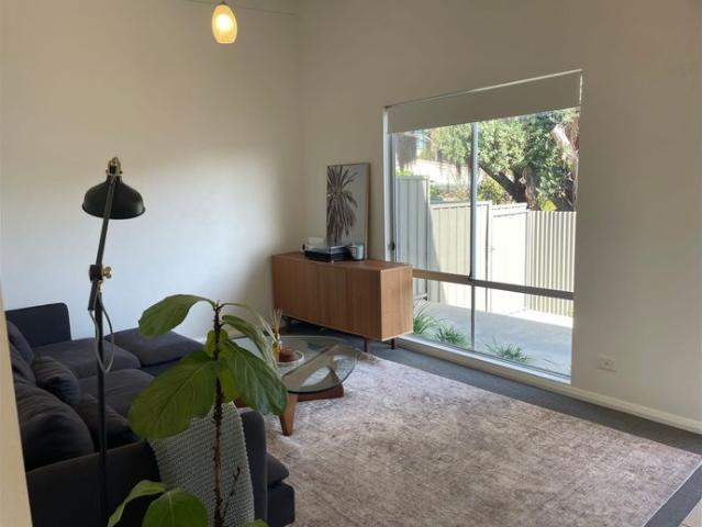 Coastal Comfort & Easy Care Living in Seacliff Park