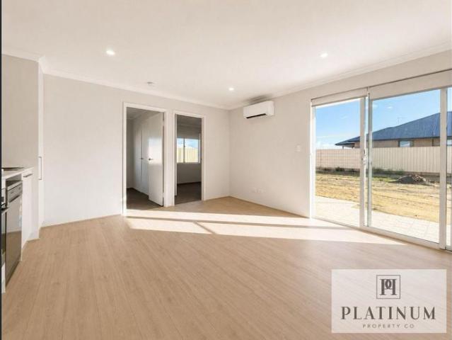 Coastal Comfort & Easy Living in Sought After Dawesville