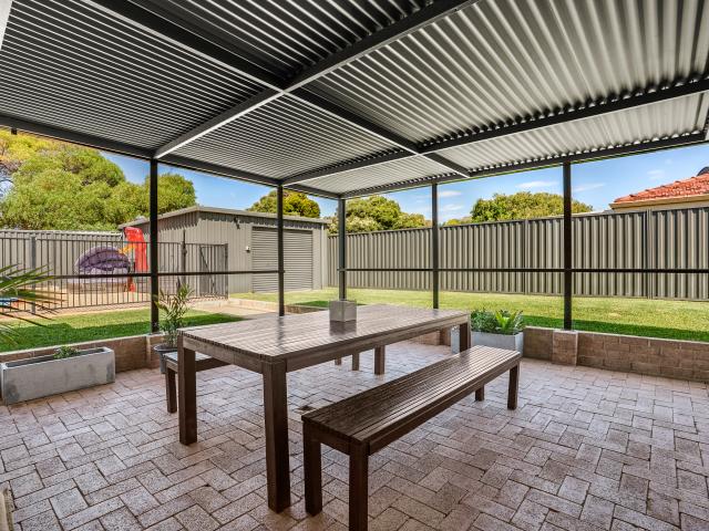 Coastal Comfort & Everyday Convenience in the Heart of Warnbro