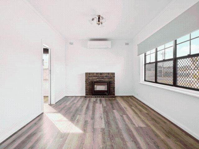 Coastal Comfort & Family Living in a Prime Largs North Location