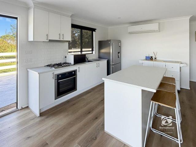 COASTAL COMFORT, FULLY FURNISHED