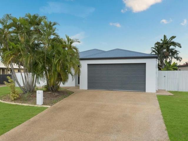 Coastal Comfort in Sought After Bushland Beach