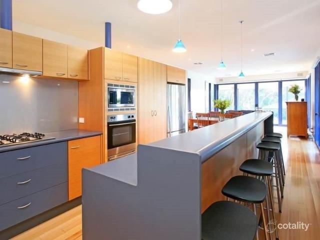 Coastal Comfort in the Heart of Blairgowrie