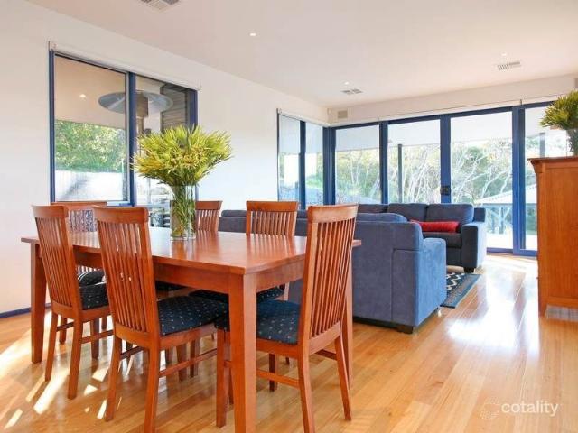Coastal Comfort in the Heart of Blairgowrie