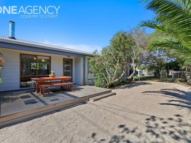 Coastal Comfort in the Heart of Cape Woolamai