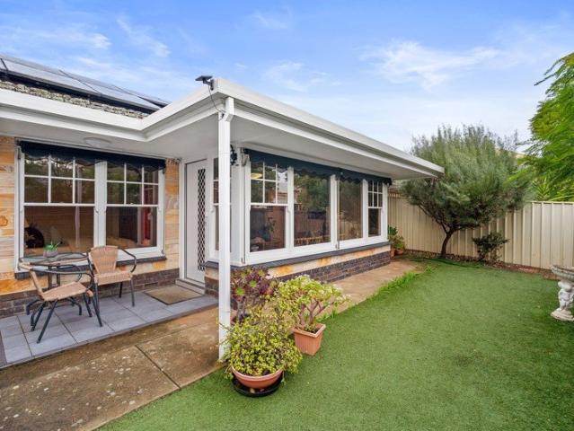Coastal Comfort in the Heart of Glenelg South