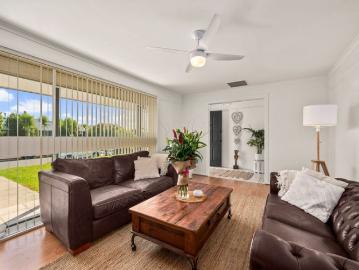 Coastal Comfort Meets Everyday Convenience in This Serene Seaford Retreat!