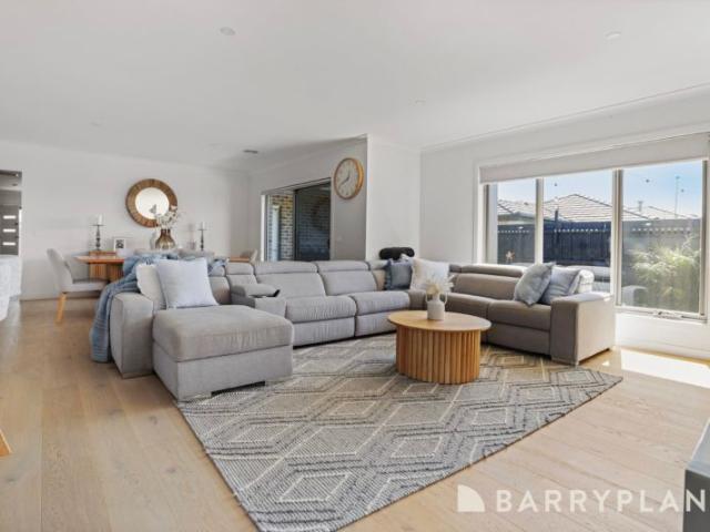 Coastal Comfort Meets Modern Style