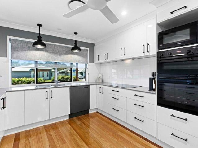 Coastal Comfort, Space & Lifestyle in the Heart of Dolphin Waters!