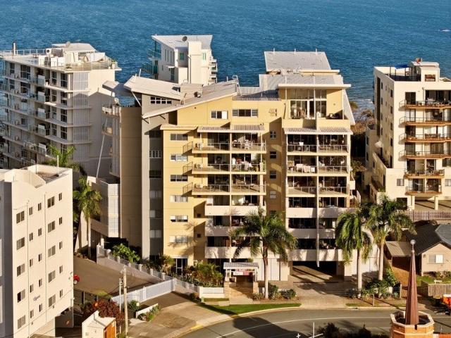 COASTAL COMFORT, WATER VIEWS AND RESORT STYLE EASE