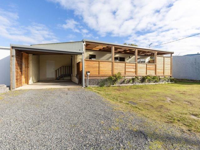 Coastal Comfort with Low Maintenance Living