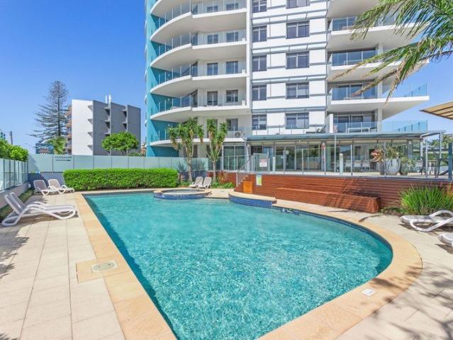 Coastal Comfort with Ocean Glimpses in the Heart of Forster