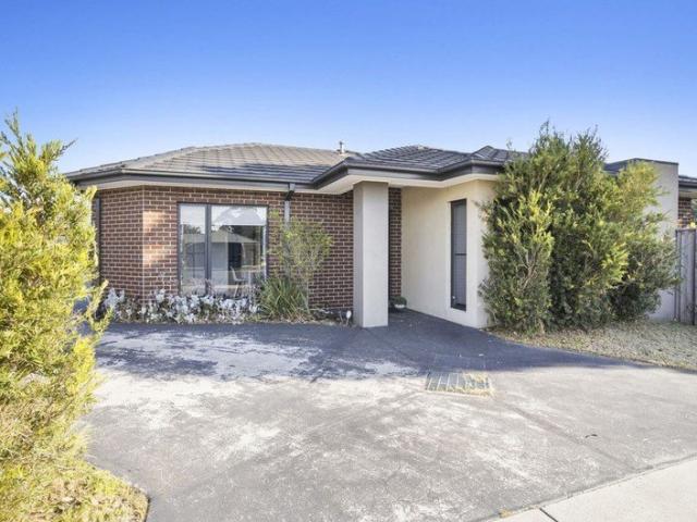 Coastal Comfort With Privacy And Convenience