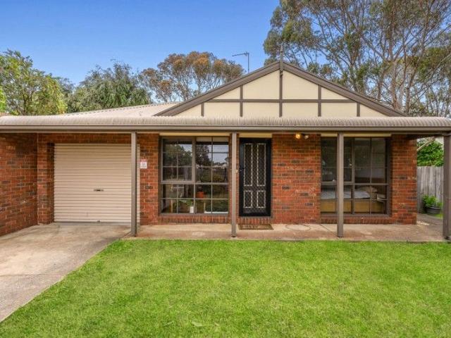Coastal comfort with self contained studio