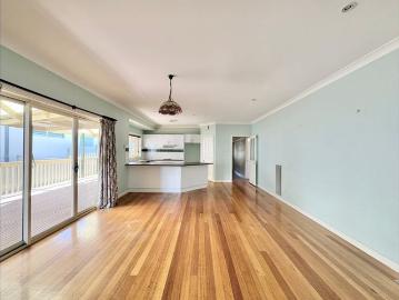 Coastal Comfort with Space to Move