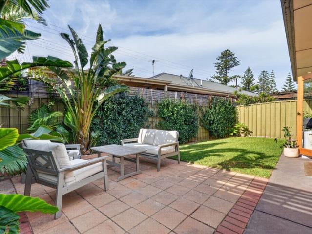 Coastal Comfort With Space To Relax & Entertain