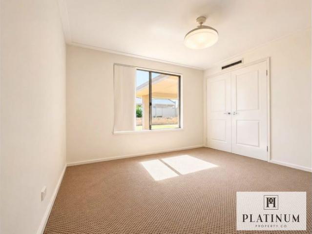 Coastal Comfort with Space, Views & Workshop