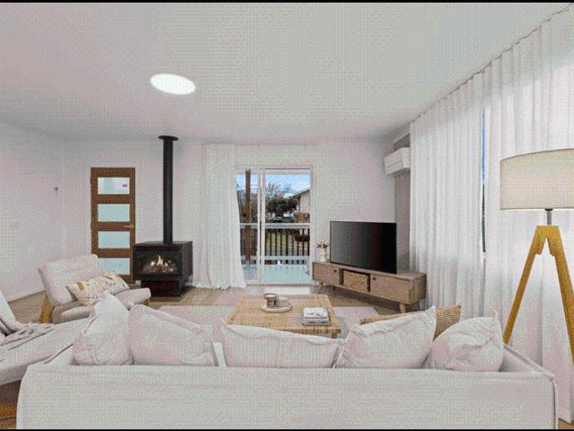 Coastal Comfort with Space, Style and Bay Views