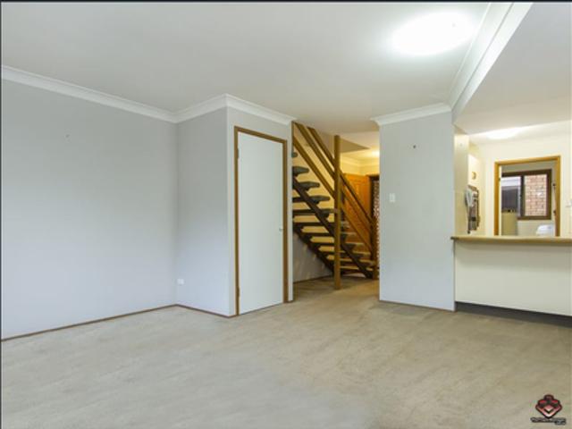 Coastal Convenience Meets Beachside Living Light & Airy 2 Bedroom Unit