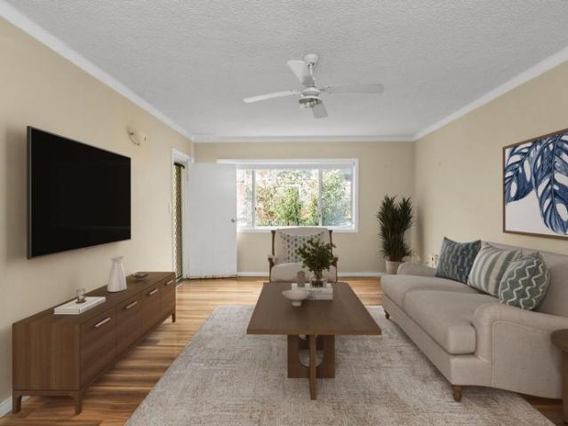 Coastal Convenience in the Heart of Wollongong