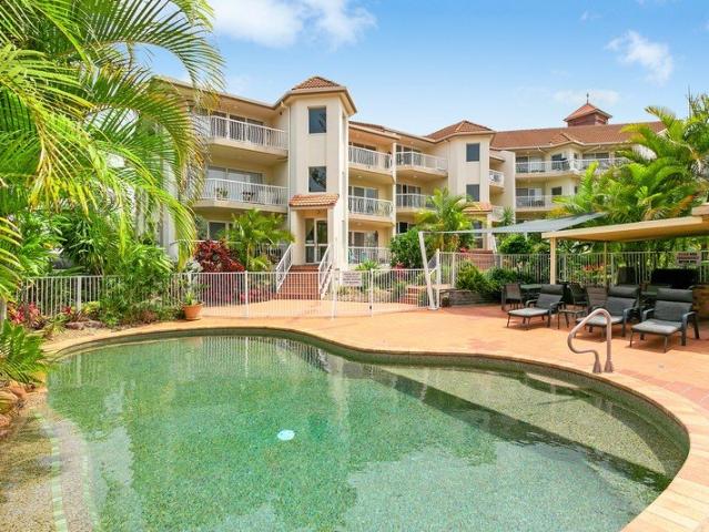 Coastal convenience in the heart of Coolangatta