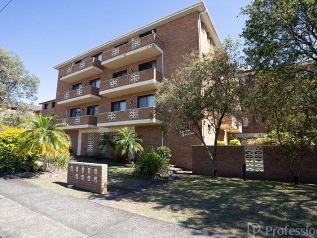 Coastal Convenience in the Heart of Forster Walk to the Beach & Town Centre