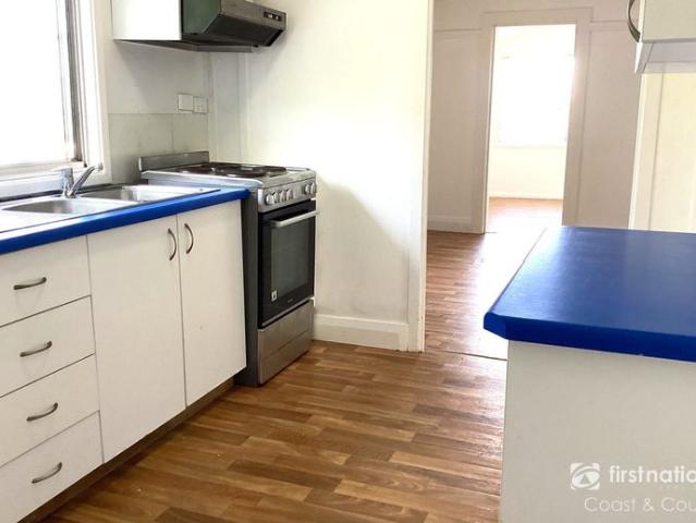 Coastal Convenience in the Heart of Gerroa