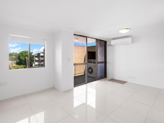 Coastal Convenience in the Heart of Maroochydore