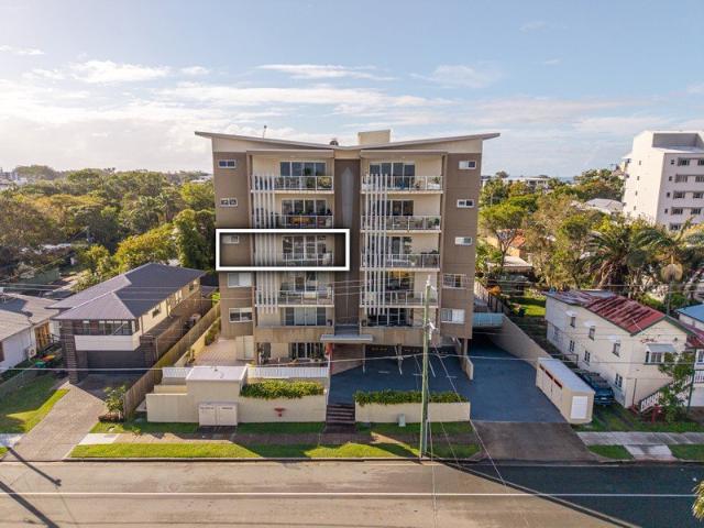 Coastal Convenience & Resort Style Living in a Spacious Three Bedroom Residence