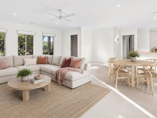 Coastal Convenience with Courtyard Charm!