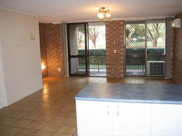 Coastal Convenience with a Private Balcony in the Heart of Coolum Beach