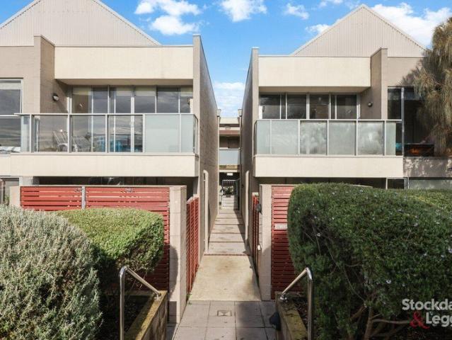 Coastal Convenience with Investment Appeal