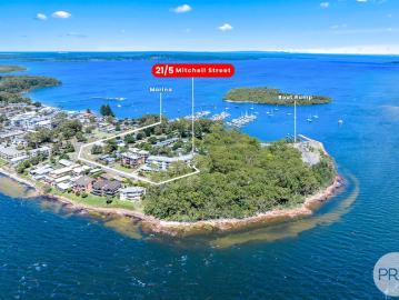 Soldiers Point, Port Stephens - Balcony