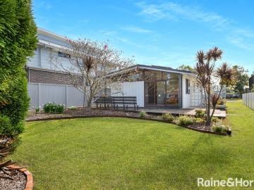 Coastal Cottage Charm with Endless Potential in the Heart of Shoalhaven Heads