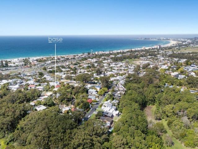 Coastal Cottage Living, Just 800m from the Beach