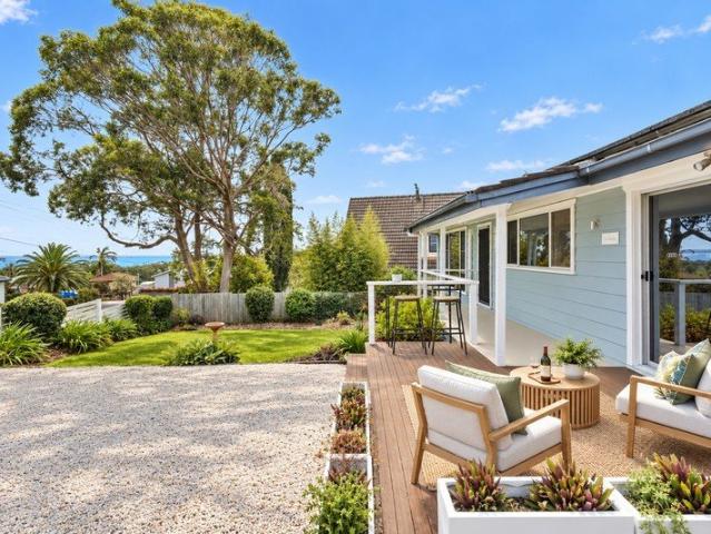 COASTAL COTTAGE WITH VIEWS