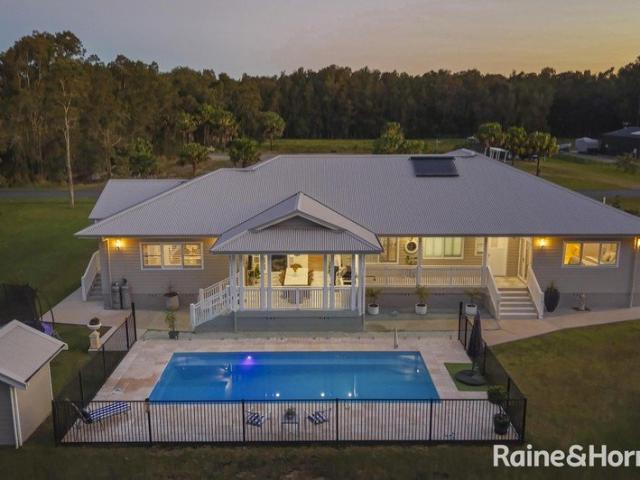Coastal Country Tranquillity meets Yamba's Coveted Lifestyle