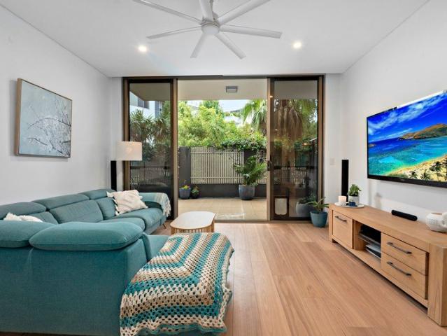Coastal courtyard living with resort style appeal in Oceanvale
