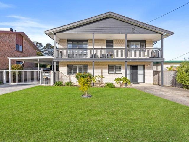 Dual Occupancy Opportunity Fully Renovated with Seperate Power Meters