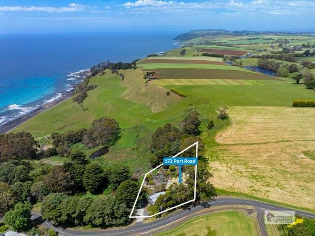Coastal Dual Living Retreat in Beautiful Boat Harbour, Tasmania