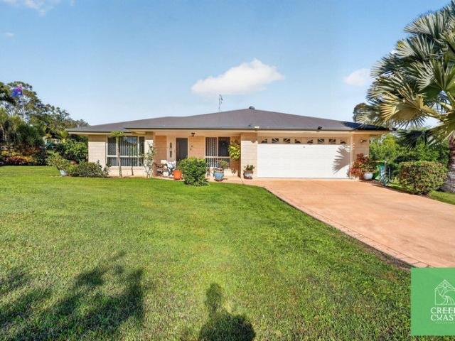 COASTAL EXECUTIVE LIVING ON OVER ¾ ACRE SPACE, STYLE & ROOM FOR ALL THE TOYS!