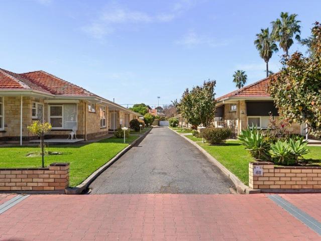 Coastal Ease Meets Effortless Modern Style in the Heart of Glenelg