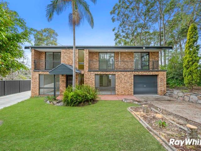 COASTAL ELEGANCE MEETS EFFORTLESS LIVING IN SUNSHINE BAY