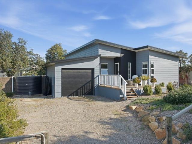 Coastal Elegance Meets Practical Living: Your Venus Bay Sanctuary