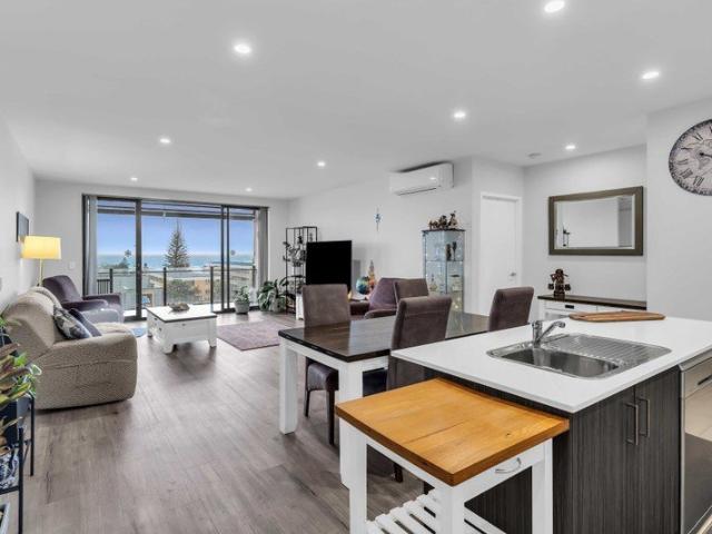 Coastal Elegance in Miami Haven