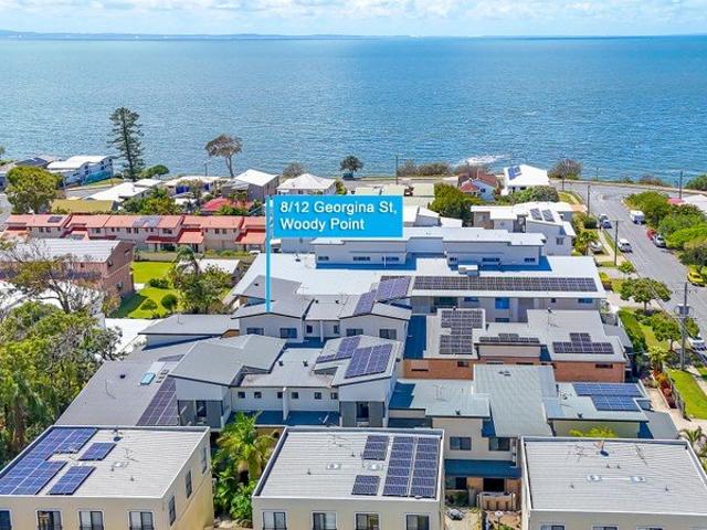 Coastal Elegance Just 40 Metres from Scotts Point Waterfront.