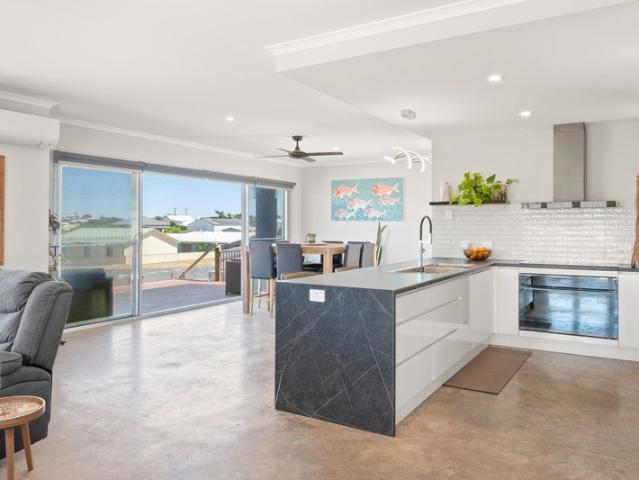 Coastal Elegance with Lagoon Views