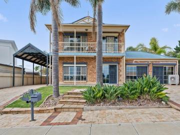 Coastal Elegance With Space, Style and Family Flexibility