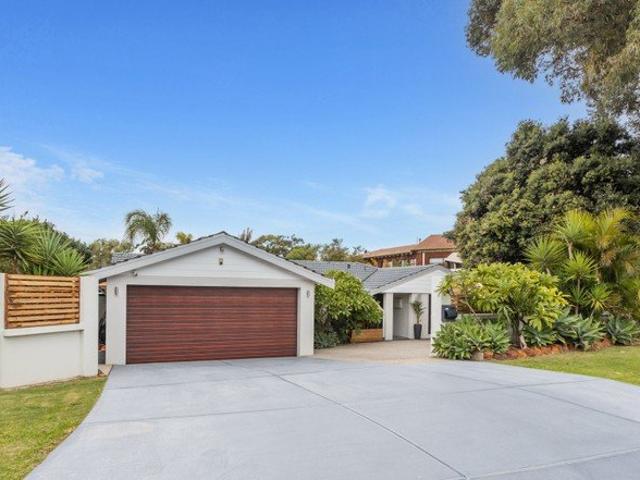 COASTAL FAMILY ENTERTAINER